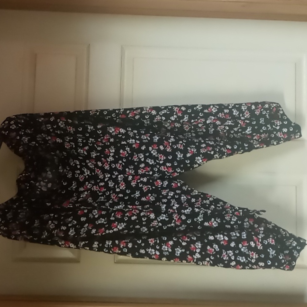 Torrid floral pant size 1